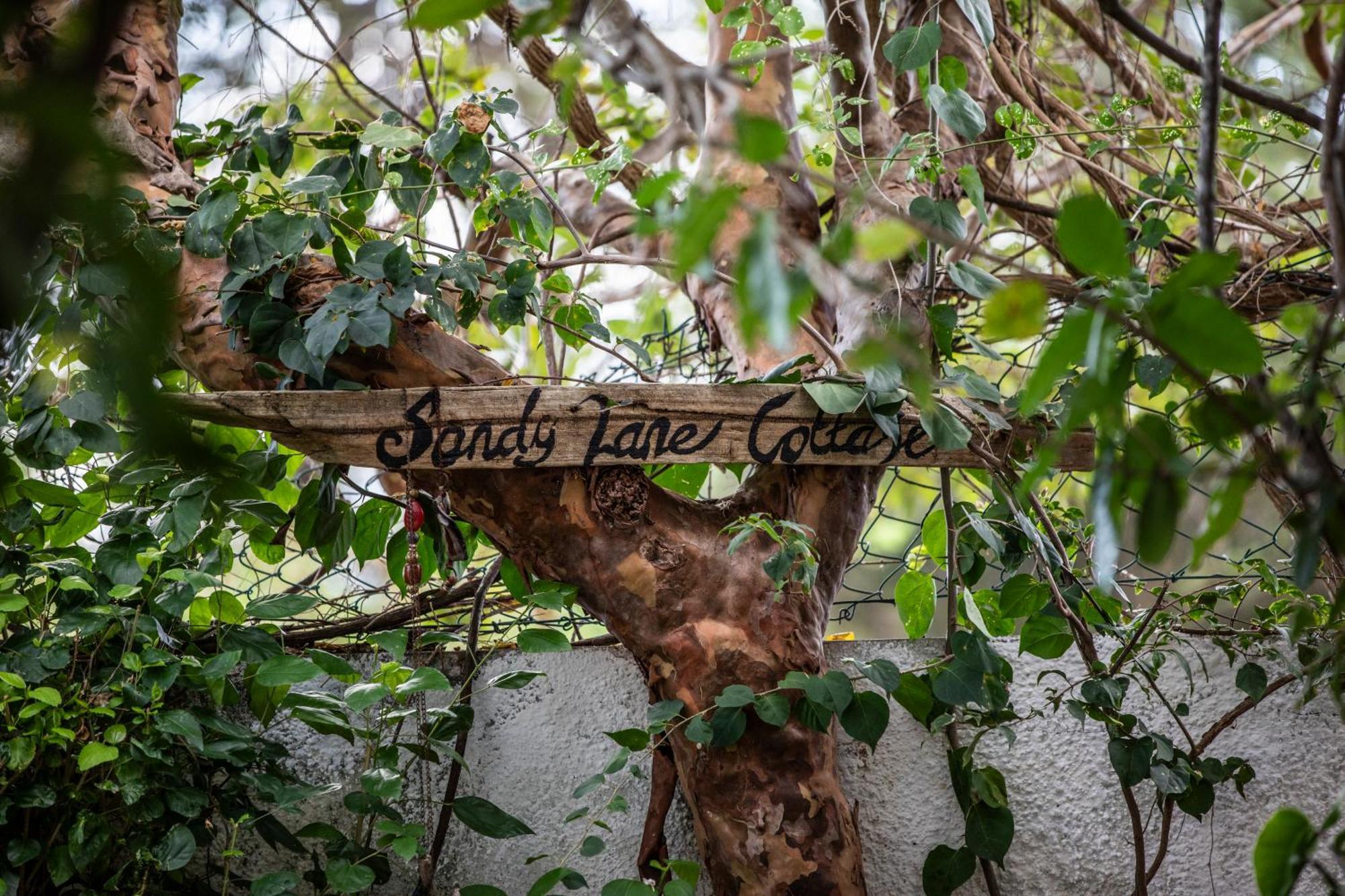 Sandy Lane Cottage Tamarin ภายนอก รูปภาพ